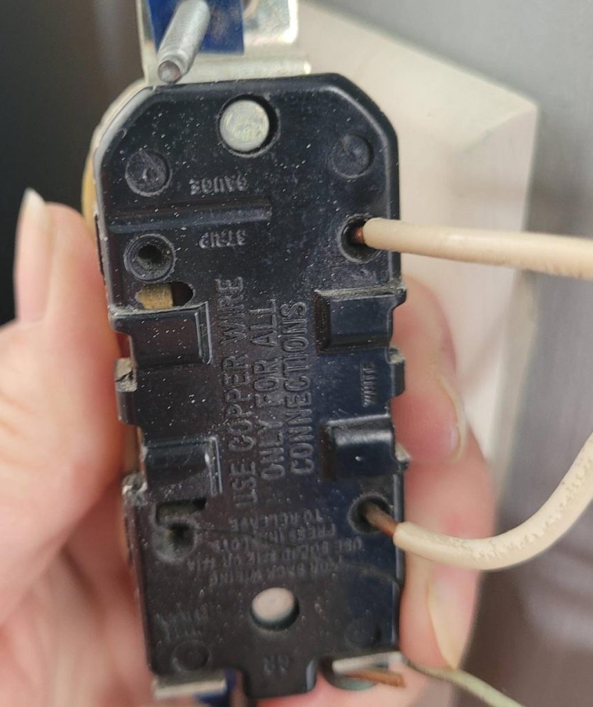 damaged insulation on outlet