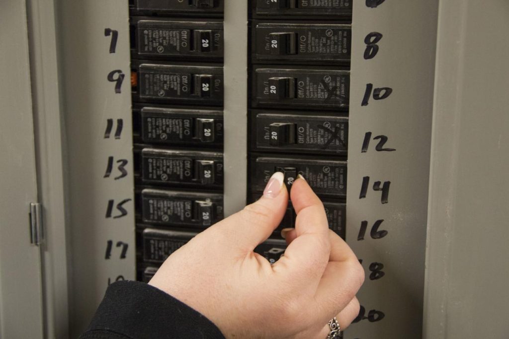 label your breaker switches